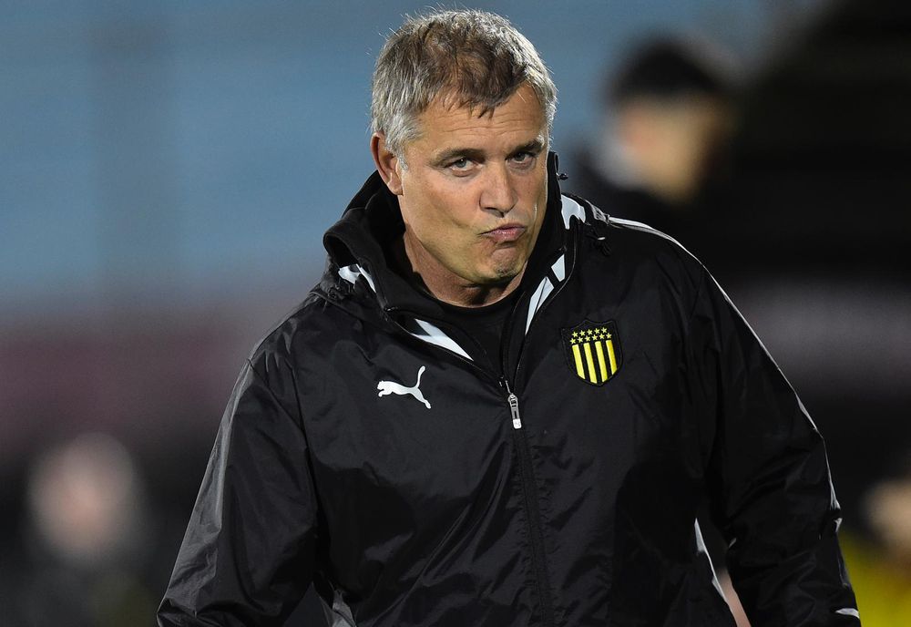Diego Aguirre, técnico de Peñarol, ante Liverpool por la Copa AUF Uruguay