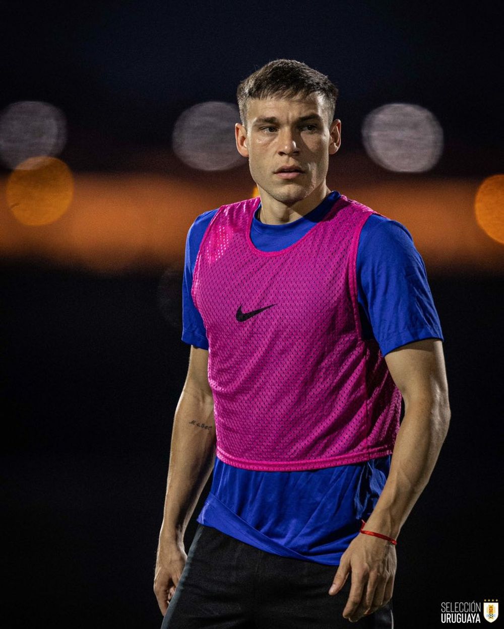 Manuel Ugarte en la práctica de la selección de Uruguay