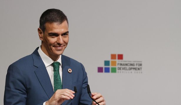 Pedro Sánchez en la cubre de la ONU en Sevilla. EFE