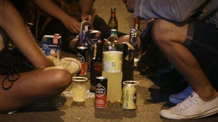 El Gobierno aprueba la ley para prevenir el abuso de alcohol en menores