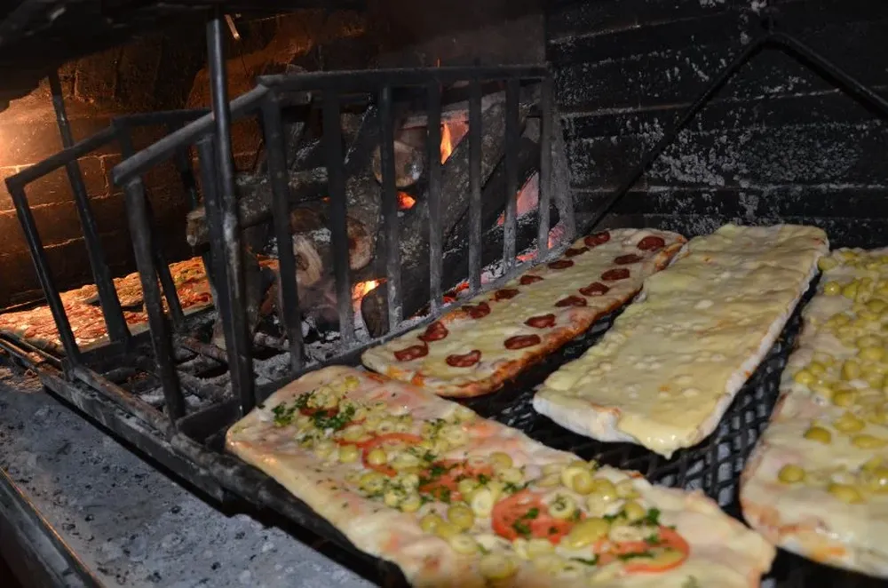 Las pizzas a la parrilla de Facal en casa