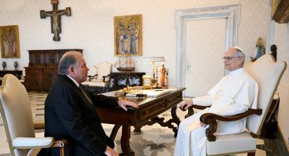 El canciller argentino, Gerardo Werthein, se reunió junto a Sandra Pettovello con el papa León XIV.