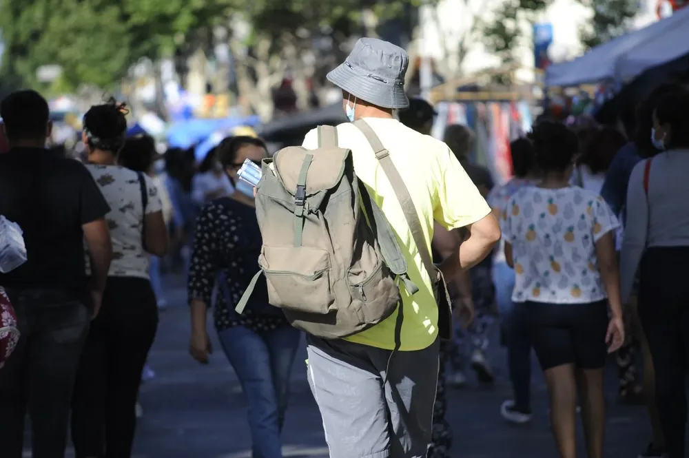 El crimen ocurrió en la feria de 8 de Octubre