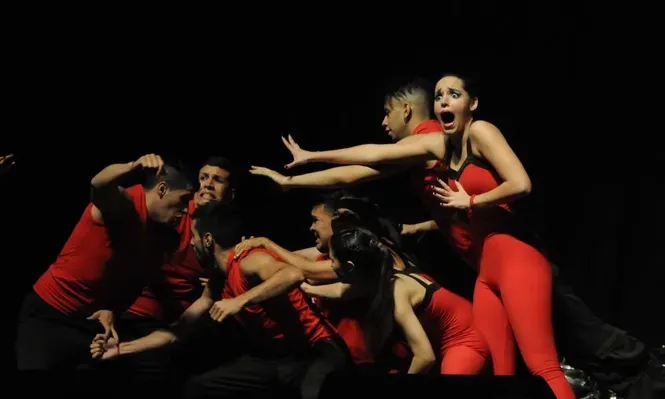 Carnaval: varios ganadores de primeros premios en esta instancia clasificatoria, entre ellos la revista Madame Gótica.