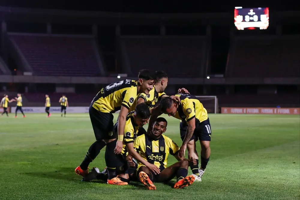 El festejo de Joaquín Ferreira ante Alianza