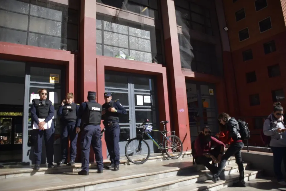 Paro y ocupación del Liceo Dámaso (foto archivo)