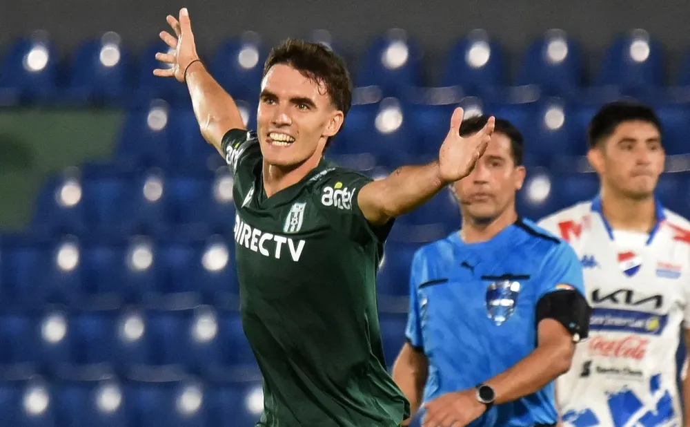 Tom&aacute;s Ver&oacute;n Lupi en Racing