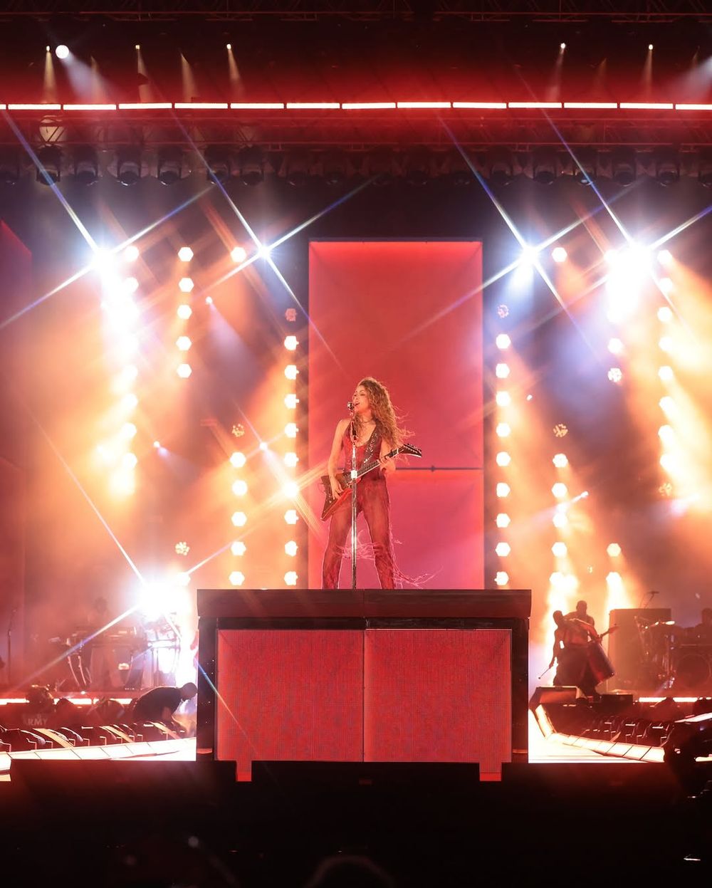 Shakira en una de las dos noches que hizo bailar al Campo Argentino de Polo en Buenos Aires