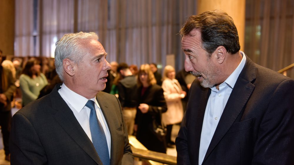 El ministro de la Suprema Corte bonaerense Sergio Torres junto al camarista Mariano Llorens El ministro de la Suprema Corte bonaerense Sergio Torres junto al camarista Mariano Llorens