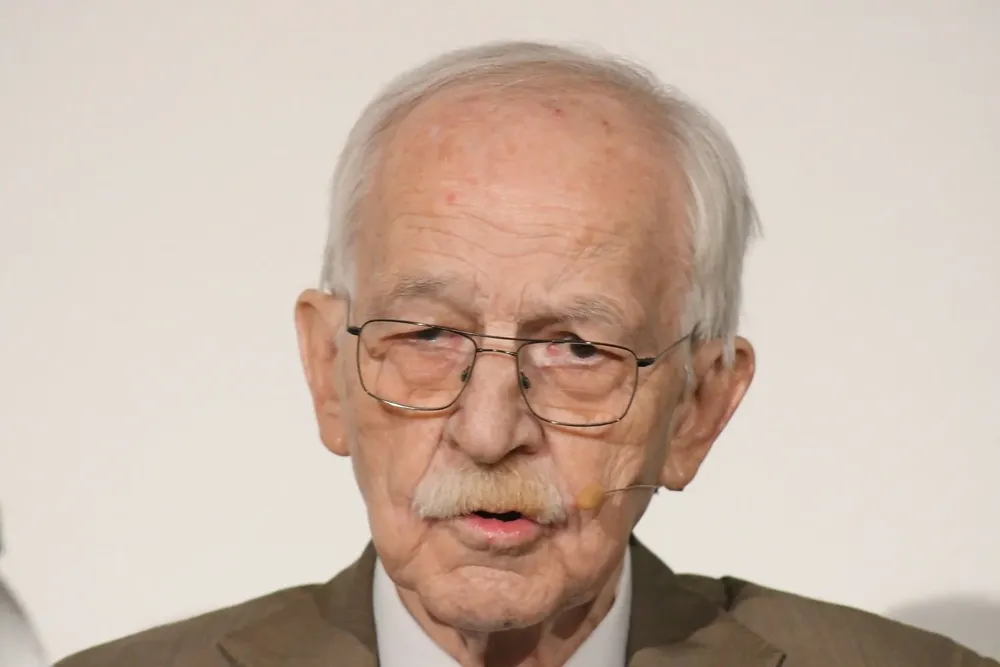 Antonio Escohotado (1941-2021)