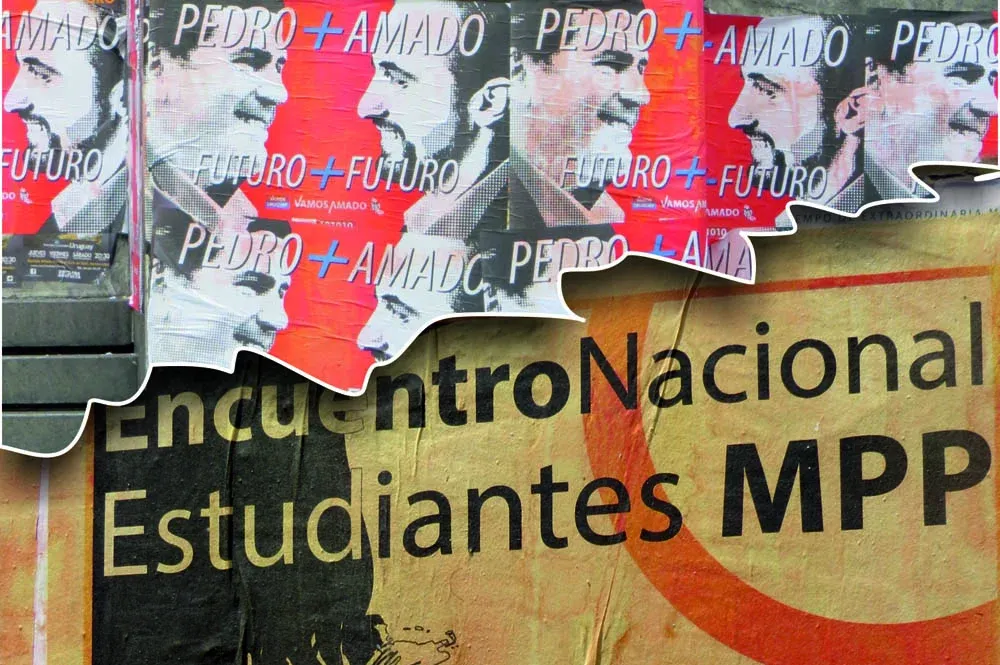 Afiches en la vía pública