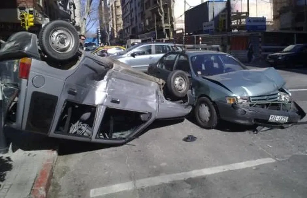 La falta de semáforos provocó el accidente