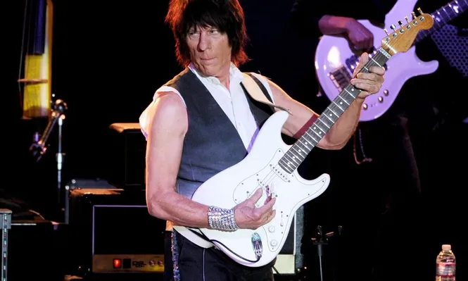 Murió el legendario guitarrista de rock Jeff Beck a los 78 años