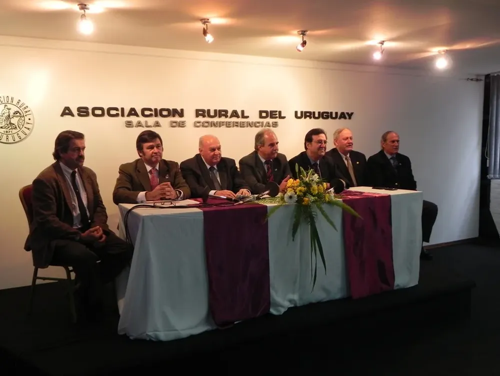 Representantes de gremiales de la región reunidas en la Rural