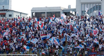 Hinchas de Nacional en el Campus de Maldonado