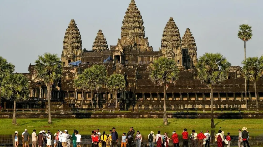 Angkor es el sitio arqueológico más grande del mundo y fue declarado Patrimonio de la Humanidad por la UNESCO en 1992.