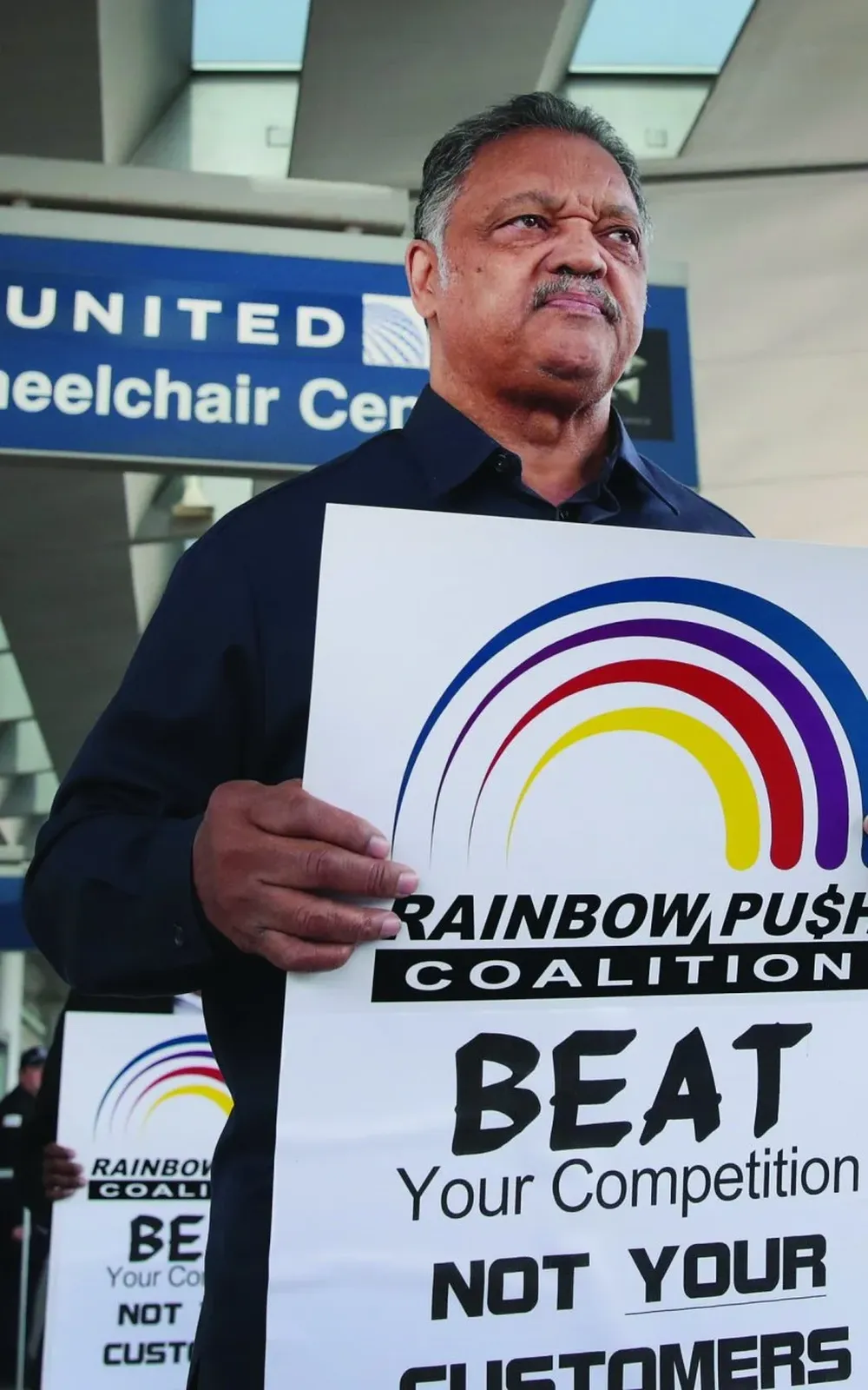 El conocido pastor Jesse Jackson durante una reciente protesta contra United Airlines