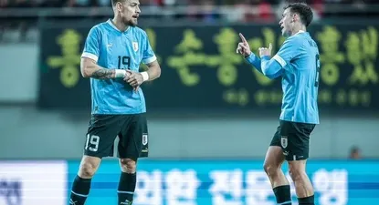 Sebastián Coates y Manuel Ugarte en la selección de Uruguay