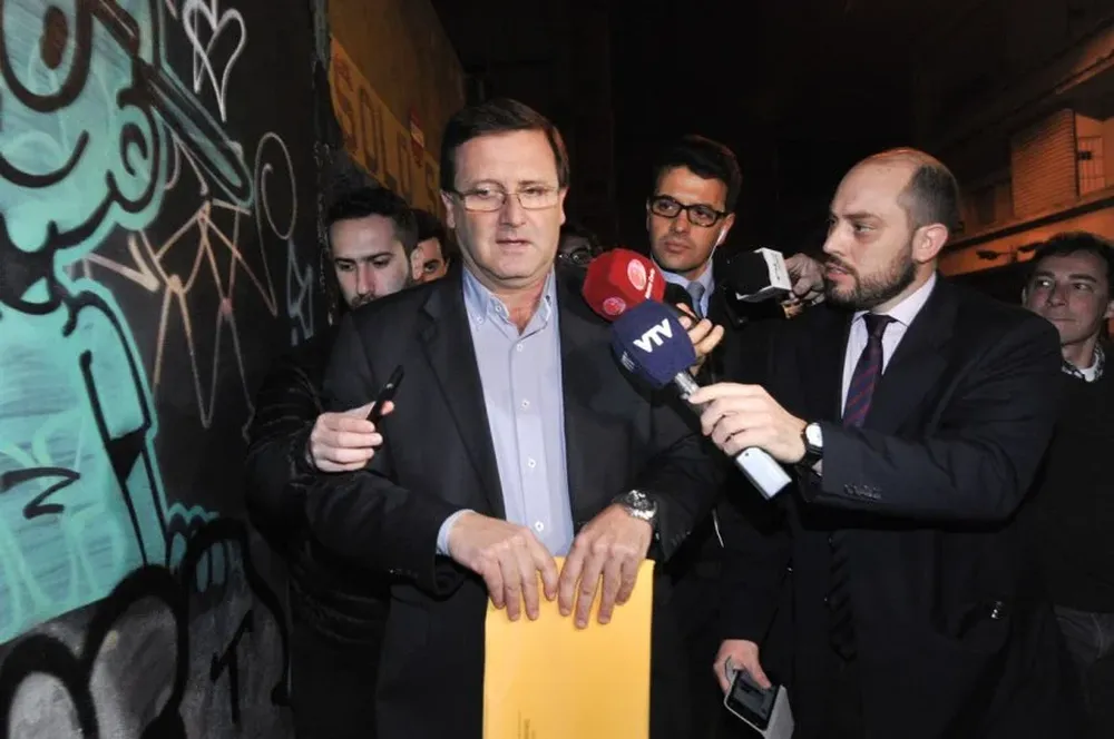 El senador De León, de la lista 711, dijo que se resolverá el sábado