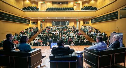 Foro Inale 2024 a sala llena.