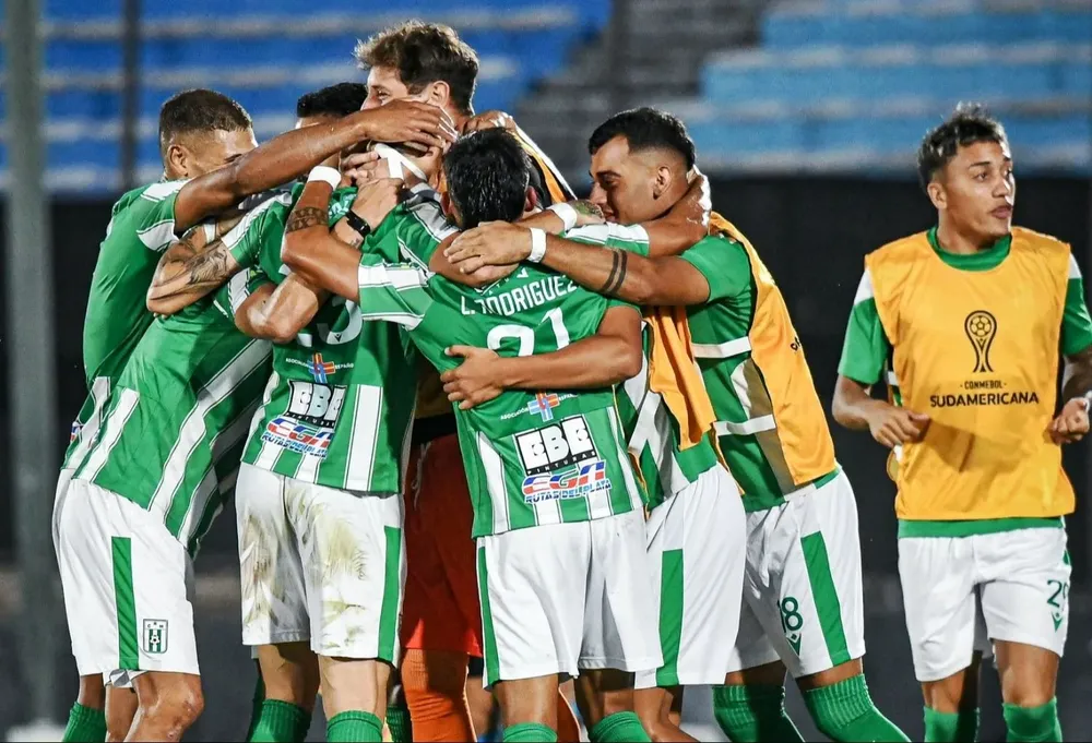 El festejo del 1-0 de Racing