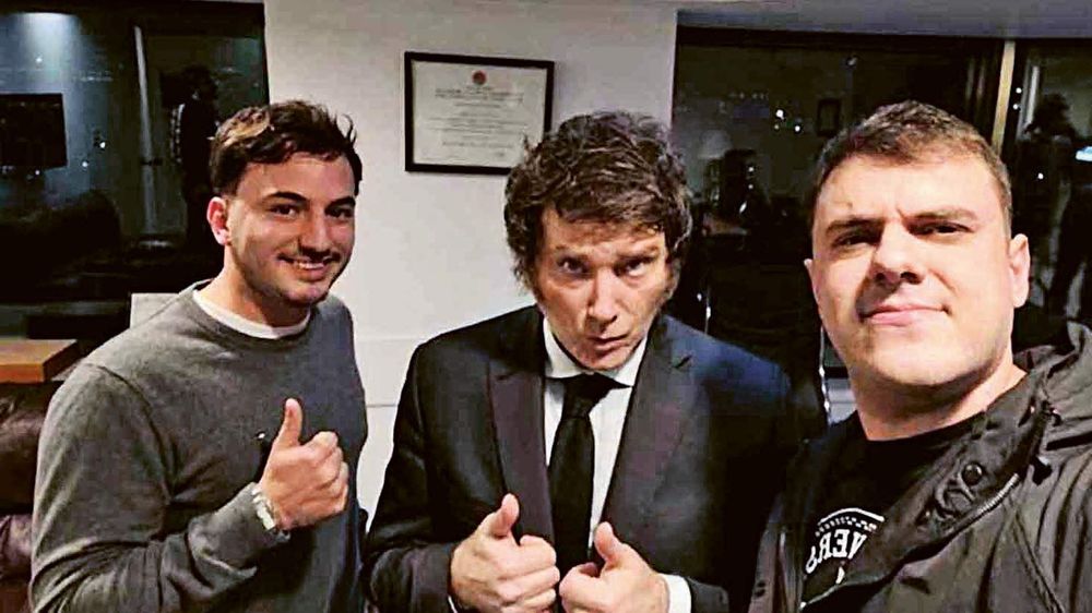 Javier Milei se ve en su mejor momento político y evalúa como candidatos a influencers de La Libertad Avanza