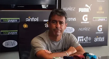 Peñarol cesó a Bengoechea, que se fue muy enojado