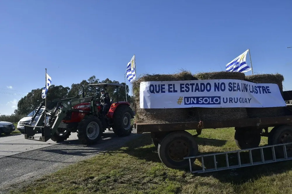 Un solo Uruguay convocó a una jornada para hablar de economía y garrapata.