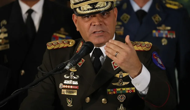 Delcy Rodríguez destituye a Padrino López como ministro de Defensa tras 12 años en el cargo: quién lo reemplaza