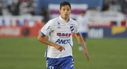 Nicolás López el día que debutó ante Central Español en el Parque