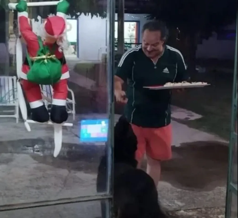 De Vargas en el residencial durante la Nochebuena