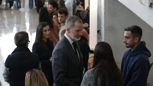 Los Reyes visitan a los afectados por el incendio del edificio de viviendas del barrio Nou Campanar en Valencia