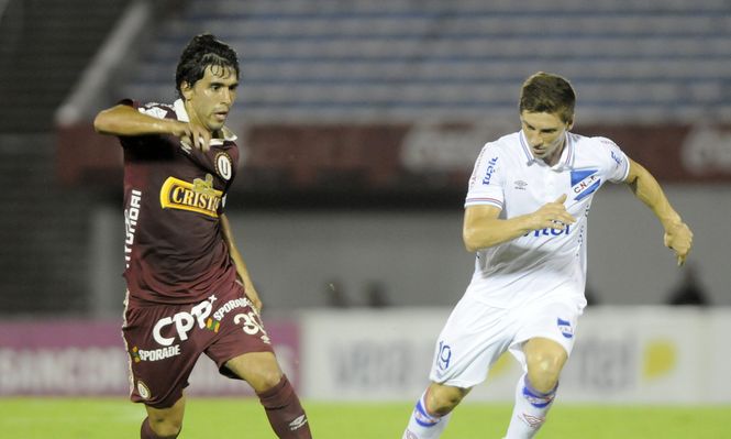 Santiago Romero en el último partido entre Nacional y Universitario, por la Copa Bandes 2015