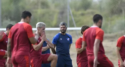 Nacional gestiona un amistoso contra Gimnasia de Diego Maradona