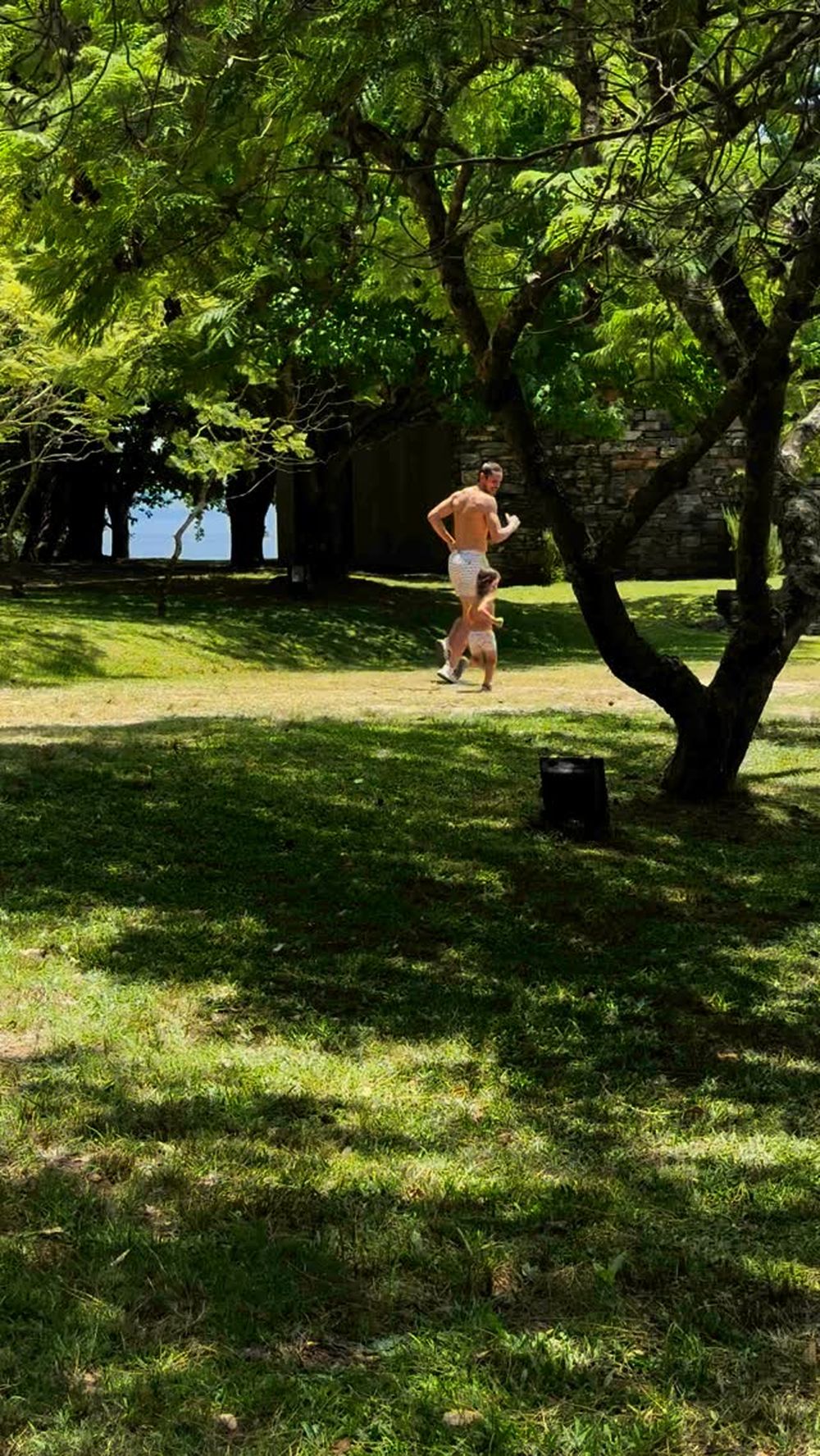 Cavani entrena en sus vacaciones