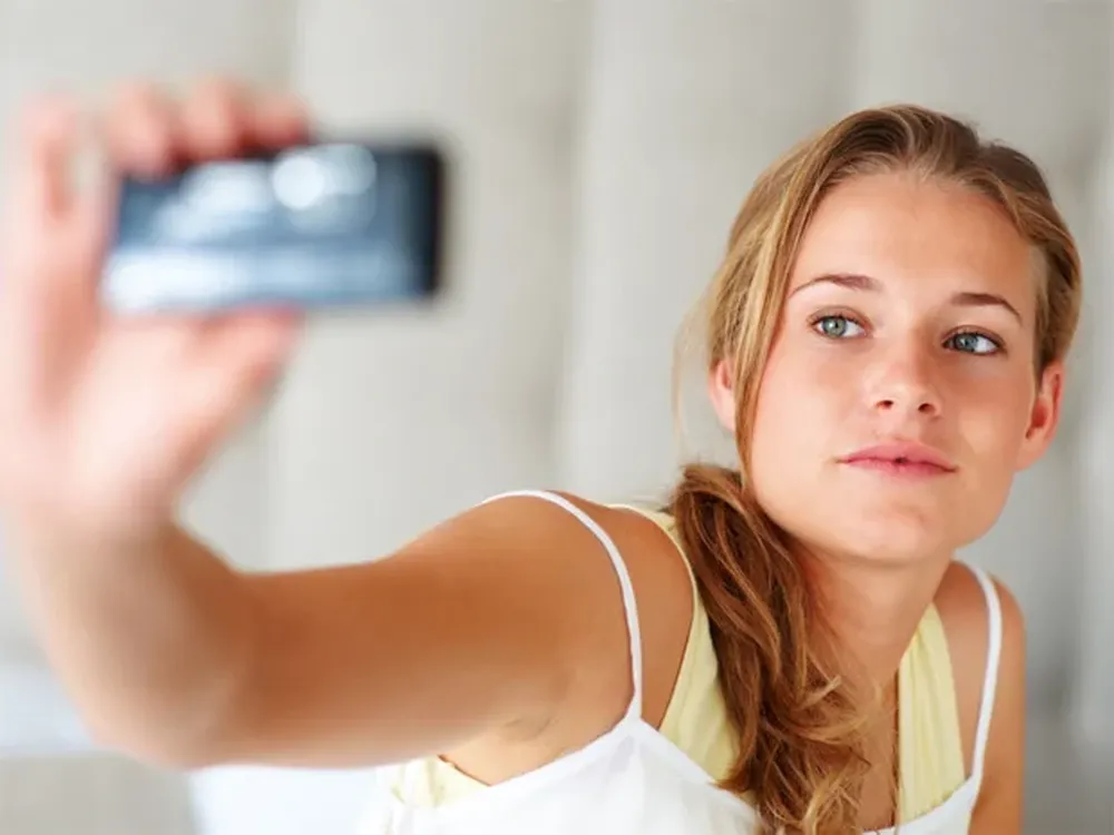 Si publicas este tipo de contenido, perderás el control de él, es el mensaje del estudio sobre fotografías sexuales de niños y adolescentes en internet