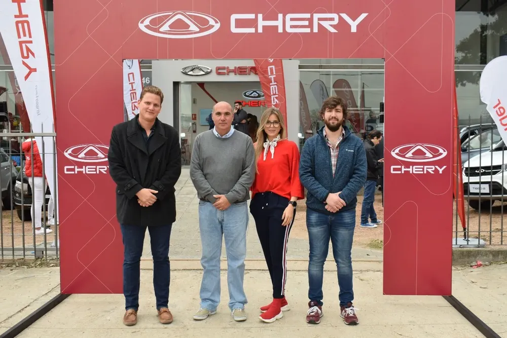 Patrick Jakter, Antonio Correa, Shalma Suarez y Bruno Peluffo