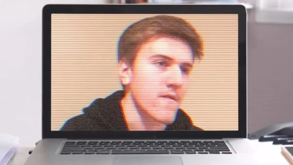 La vida de Sam Curry, de 18 años, cambió cuando se convirtió en un hacker profesional.