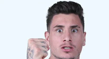 futbol solidario: josema, stuani, torreira y forlan donaron 8.000 canastas