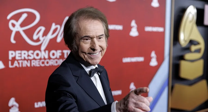 Raphael, reconocido en los Grammy Latinos como Personalidad del año.
