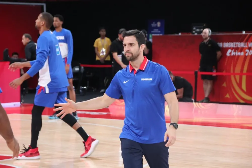 Santiago Alfaro con República Dominicana