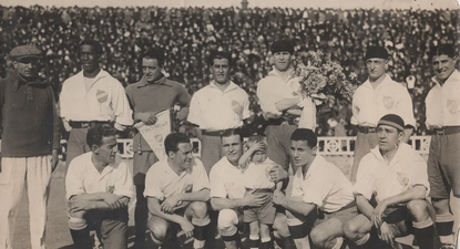 El XI de Nacional ante Barcelona en Le Corts en 1925