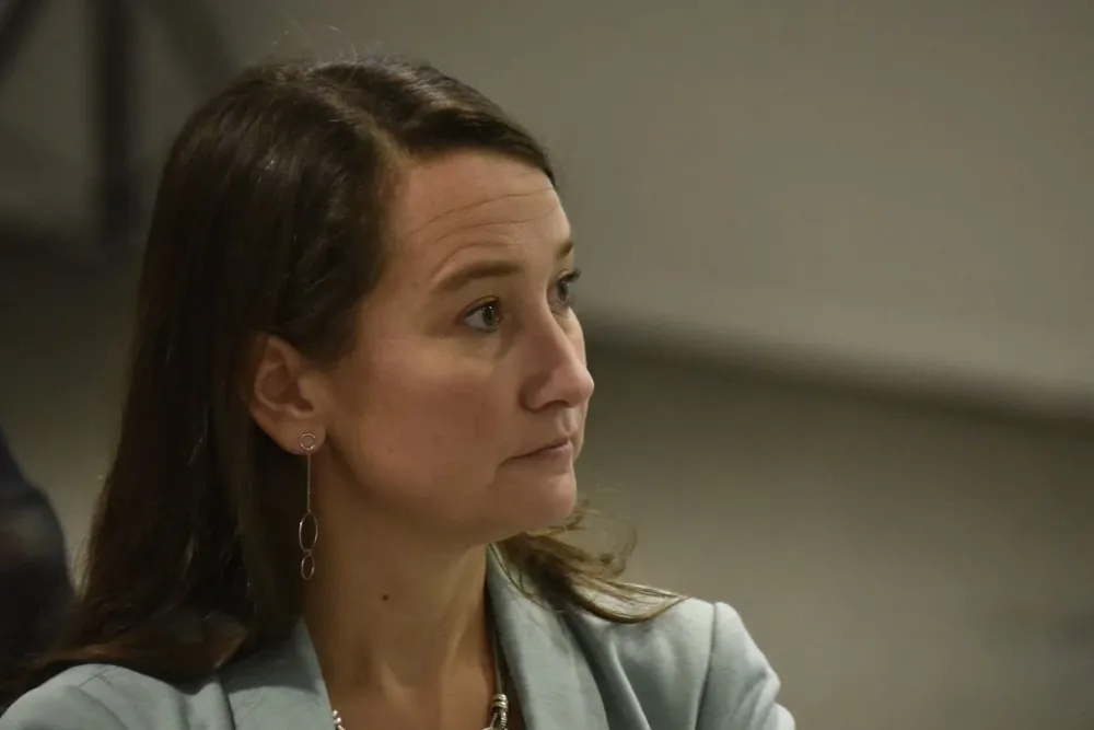 Embajadora Valeria Csukasi