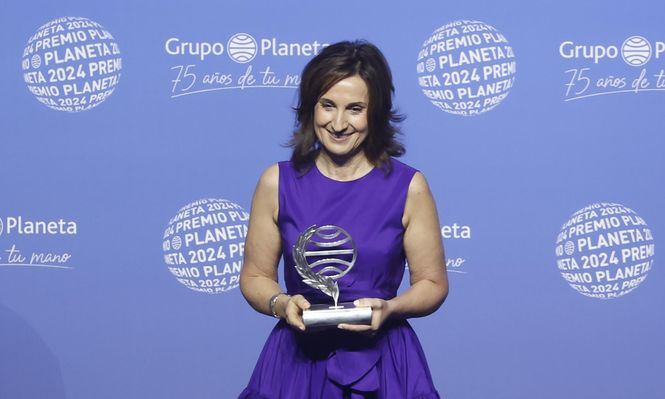 La escritora superventas Paloma Sánchez-Garnica en Barcelona con el 73º Premio Planeta, dotado con un millón de euros