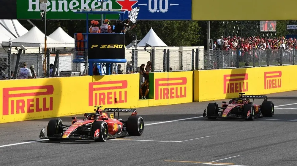Sainz logra el primer podio de la temporada.