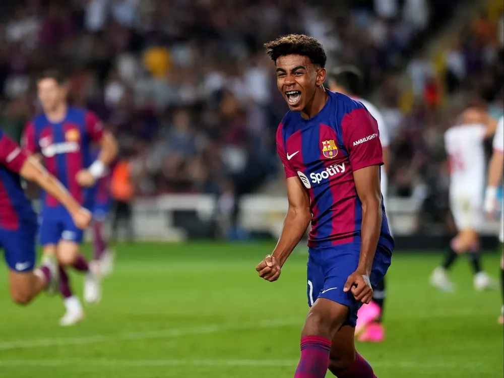 El Barça le cierra la puerta al PSG por Lamine.