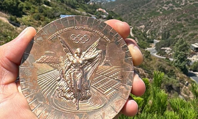 Deportista mostró cómo se deterioró su medalla ganada en París 2024
