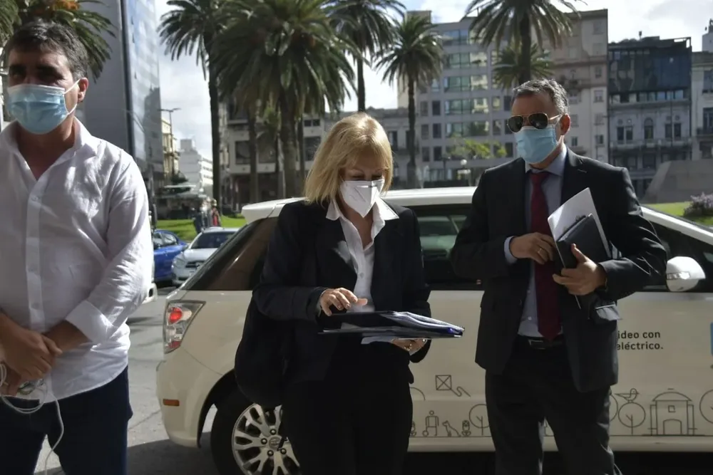 Reunión entre los intendentes frenteamplistas y Lacalle Pou