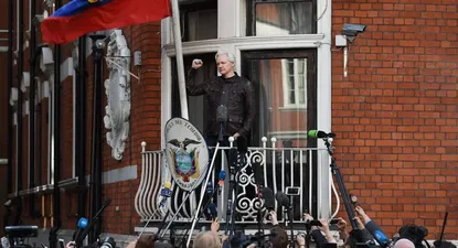 Ecuador concedió la nacionalidad a Assange