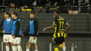 Luis Angulo celebra su gol ante Danubio